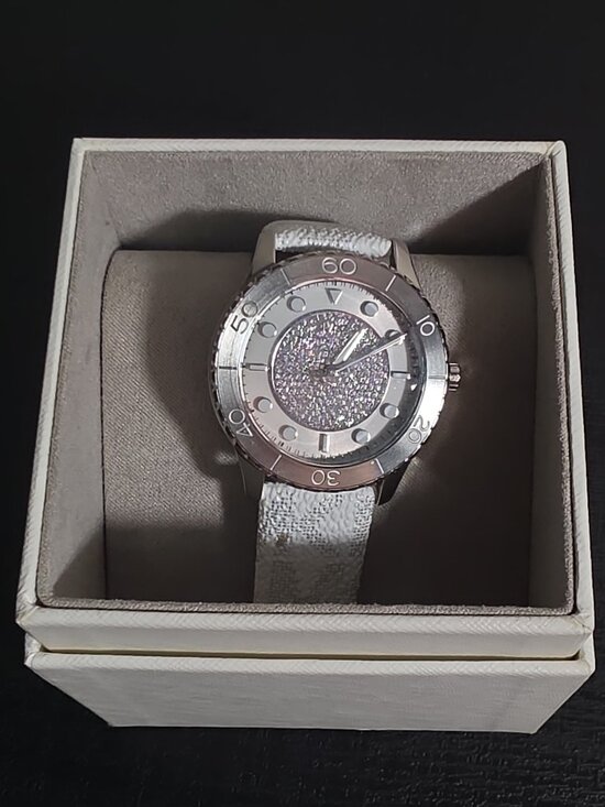 Michael Kors Women’s Quartz Watch 41mm Silver Glitter Dial PVC Strap main image 4
